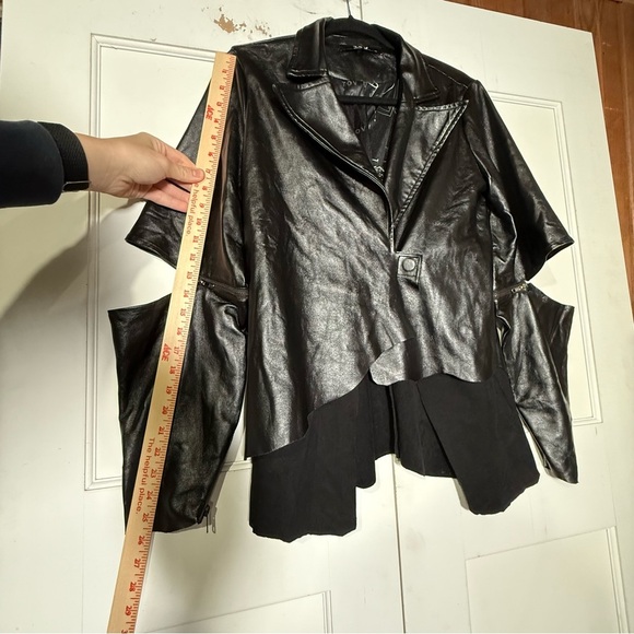 TOV Leather and Suede Jacket Removable Sleeves Lined Cutouts Black Size 38 / Sma - Picture 5 of 15